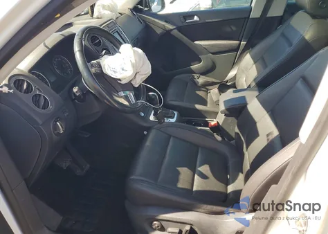 2017 Volkswagen Tiguan Wolfsburg z USA, uszkodzony, nr VIN WVGSV7AX9HW506316